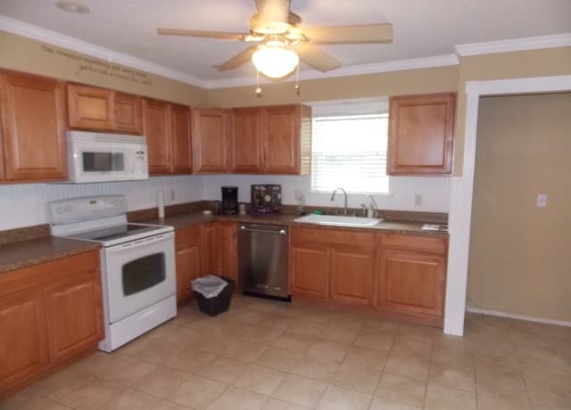 rental at 1309  Azalea Lane in New Braunfels, TX — photo 3