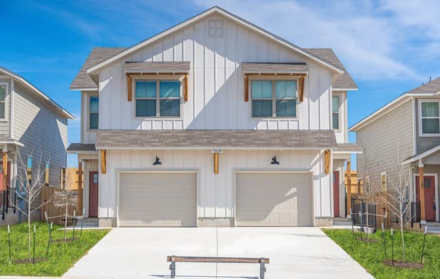 rental at 10216  Eaglewood Nook in San Antonio, TX — photo 1