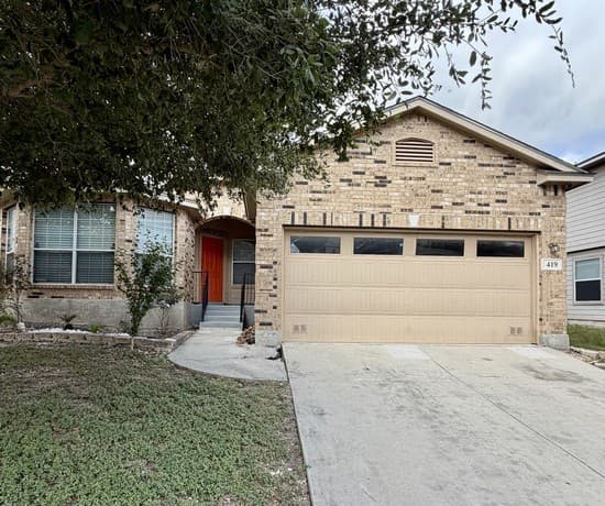 rental at 419  Dolly Dr in Converse, TX — photo 3