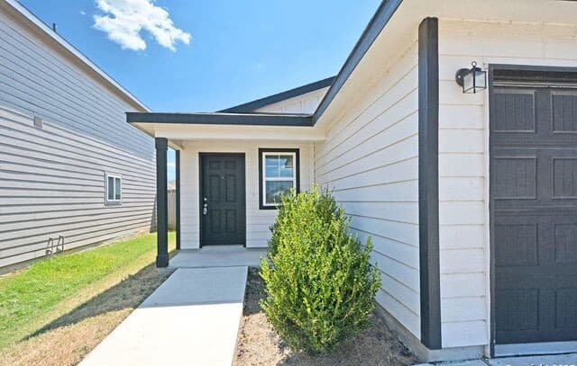 rental at 430  Russian Sage in New Braunfels, TX — photo 3