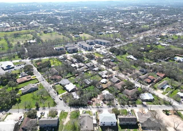 rental at 327  Ebner Street Unit A in Boerne, TX — photo 2