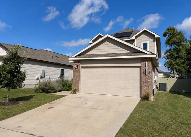 rental at 9319  Trap Rock Dr in San Antonio, TX — photo 2