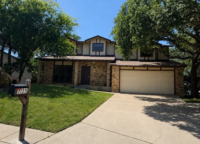 rental at 17319  Antlers Cv in Helotes, TX — photo 1