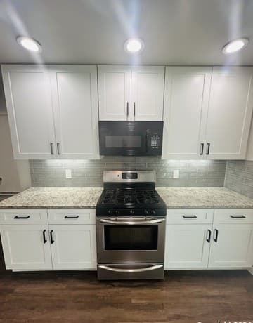 rental at 2914  Greenacres in San Antonio, TX — photo 5