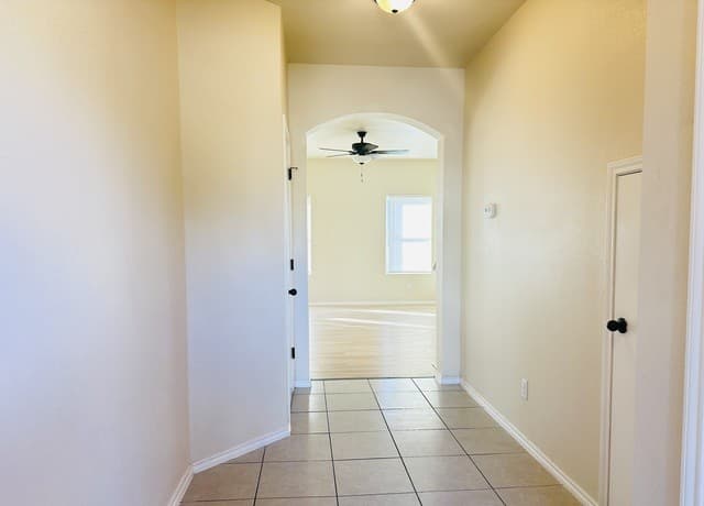 rental at 8711  Pensive in Converse, TX — photo 2