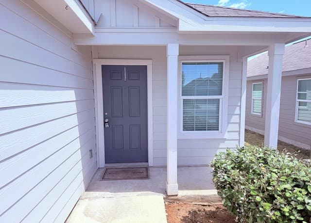 rental at 422  Ambush Rdg in San Antonio, TX — photo 3