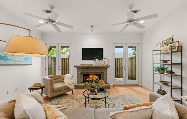 rental at 137  Saint Dennis Ave in San Antonio, TX — photo 1