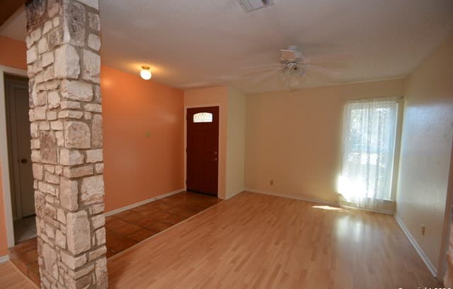 rental at 4839  Wesleyan St in San Antonio, TX — photo 3