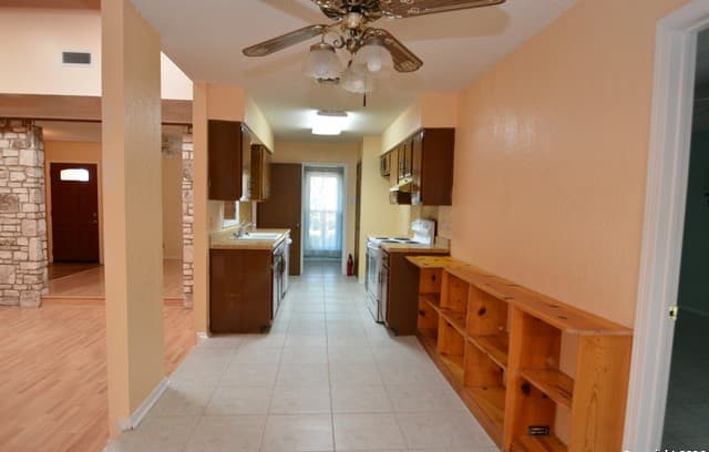 rental at 4839  Wesleyan St in San Antonio, TX — photo 5