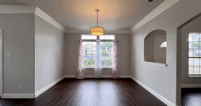 rental at 1042  Maltese Gdn in San Antonio, TX — photo 1