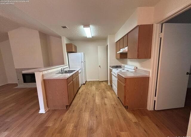 rental at 6323  Worchester Knls in San Antonio, TX — photo 3