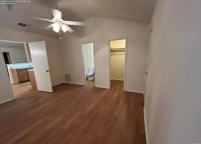 rental at 6323  Worchester Knls in San Antonio, TX — photo 5