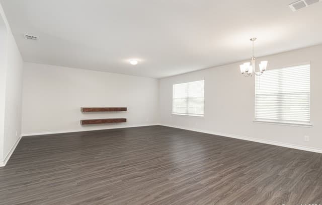 rental at 2611  Barbwire Way in San Antonio, TX — photo 4