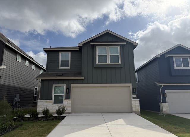 rental at 870 Casetta Trail in New Braunfels TX