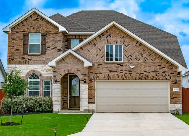 rental at 149  Mallorys Way in Castroville, TX — photo 1