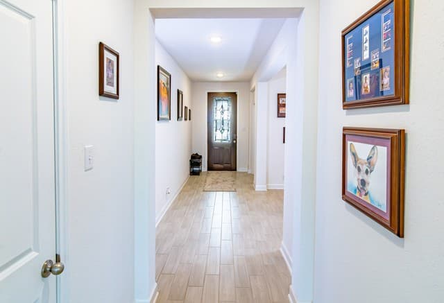 rental at 149  Mallorys Way in Castroville, TX — photo 2