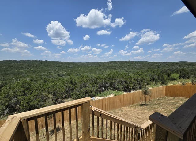 rental at 14991  Taradeau in San Antonio, TX — photo 2