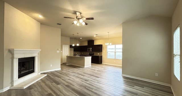 rental at 11226  Camp Creek Trl in San Antonio, TX — photo 5