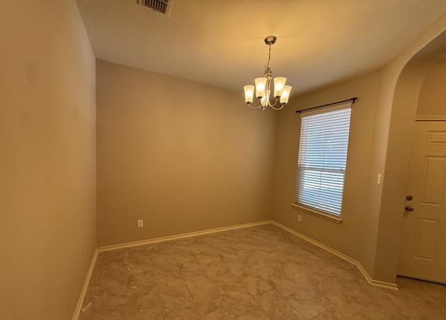 rental at 13438  Frio Parke in San Antonio, TX — photo 3