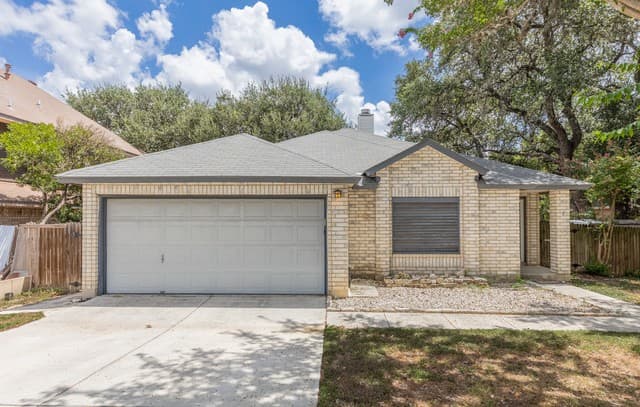 rental at 5602  Timber Bark in San Antonio, TX — photo 1