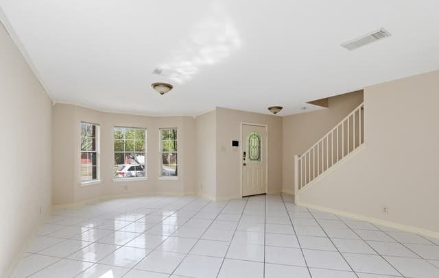 rental at 11214  Scarborough Ct in San Antonio, TX — photo 3