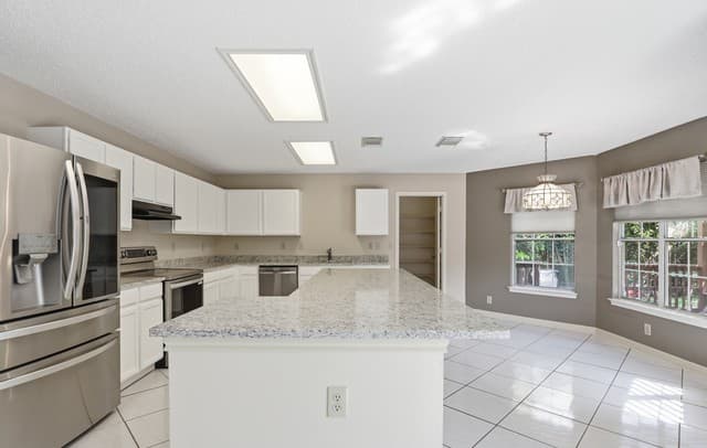 rental at 11214  Scarborough Ct in San Antonio, TX — photo 5