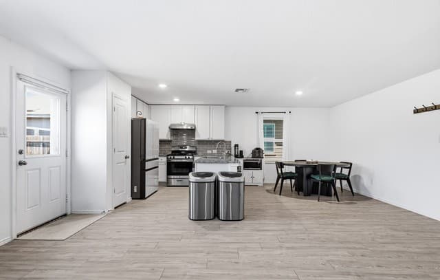 rental at 5443  Calton Bnd in San Antonio, TX — photo 5