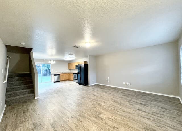 rental at 9926  Amber Ledge in San Antonio, TX — photo 3