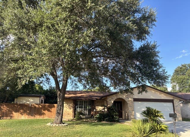 rental at 6850  Mickey Mantle Dr in San Antonio, TX — photo 1