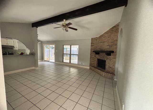 rental at 6850  Mickey Mantle Dr in San Antonio, TX — photo 5