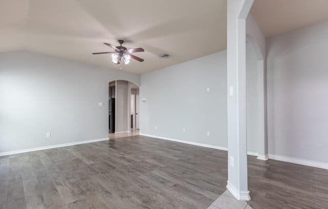 rental at 5815  Southern Knl in San Antonio, TX — photo 5