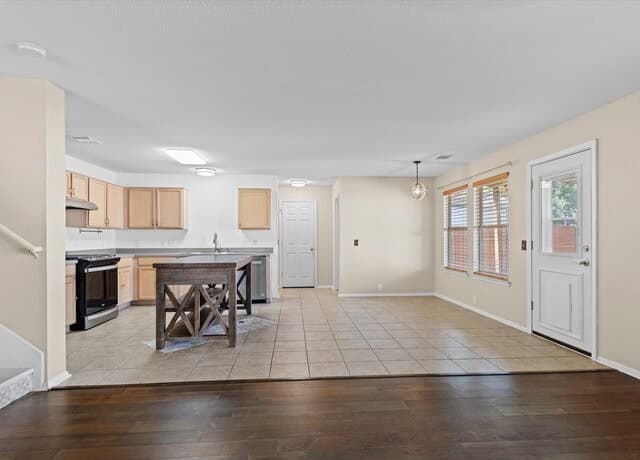 rental at 9510  Fisherman Prt in Converse, TX — photo 4
