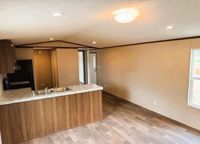 3-bedroom rental at 277 County Road 1647 Unit 62 in Moore, TX — photo 2
