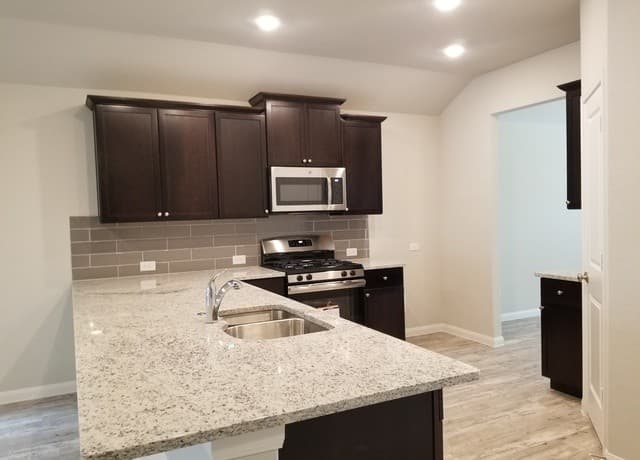 rental at 6114  Akin Pl in San Antonio, TX — photo 5