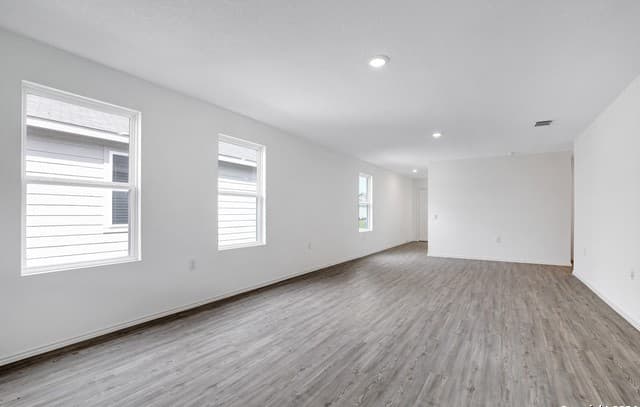 rental at 10215  Kersey Ml in San Antonio, TX — photo 2