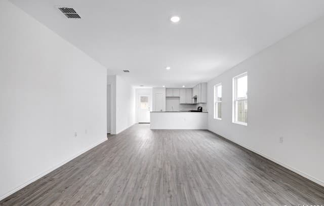 rental at 10215  Kersey Ml in San Antonio, TX — photo 3