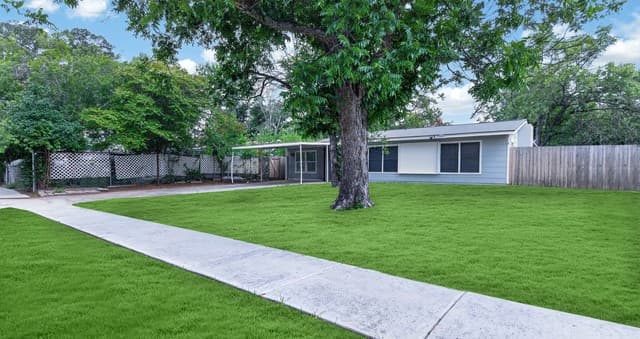 rental at 219  Leonidas Dr in San Antonio, TX — photo 2