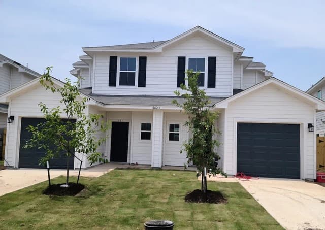 rental at 8623  Valentina Way Unit 102 in San Antonio, TX — photo 1