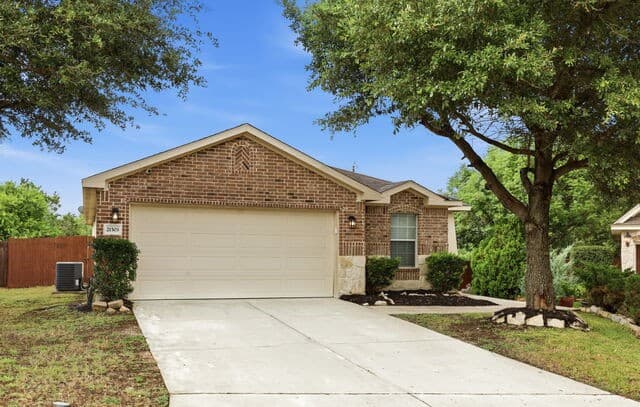 rental at 21503  Riverton Rise in San Antonio, TX — photo 3