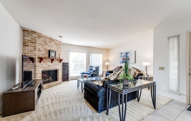 rental at 11642  Open Meadow St in San Antonio, TX — photo 2
