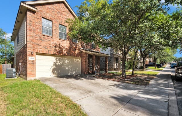 rental at 26803  Sparrow Rdg in San Antonio, TX — photo 2