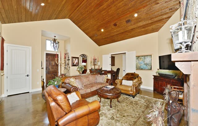 rental at 1223  Gruene Valley Cir in New Braunfels, TX — photo 3