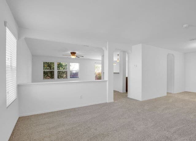 rental at 12115  Glendale Park in San Antonio, TX — photo 3