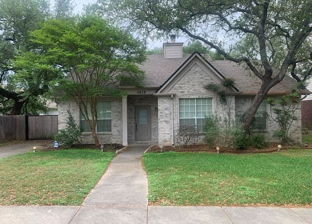 rental at 4410  Shavano Cross in San Antonio, TX — photo 1