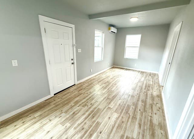 rental at 2702  Observation Drive (front) Unit BLDG 1 #4 in San Antonio, TX — photo 5
