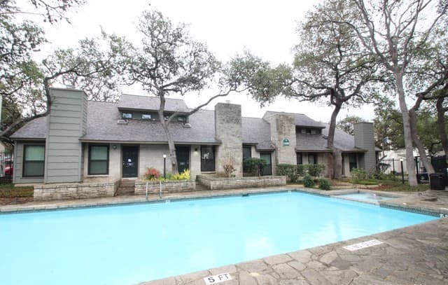 rental at 14122  Churchill Estates Blvd Unit 1602 in San Antonio, TX — photo 3