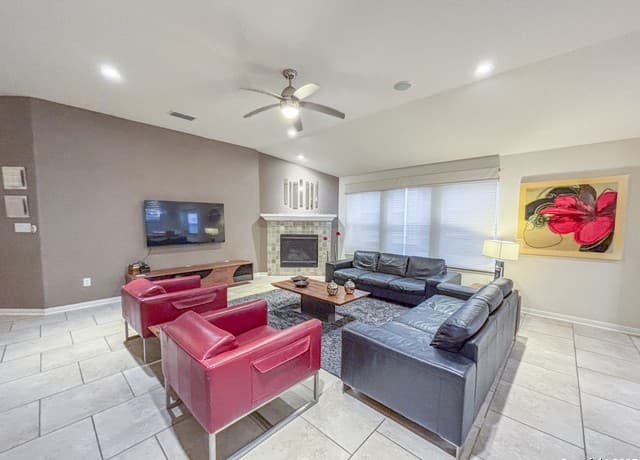 rental at 25010  Buttermilk Ln in San Antonio, TX — photo 1