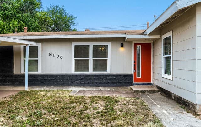 rental at 8106  Windlake Dr. in San Antonio, TX — photo 3