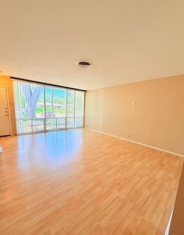 rental at 4503  Eisenhauer in San Antonio, TX — photo 4