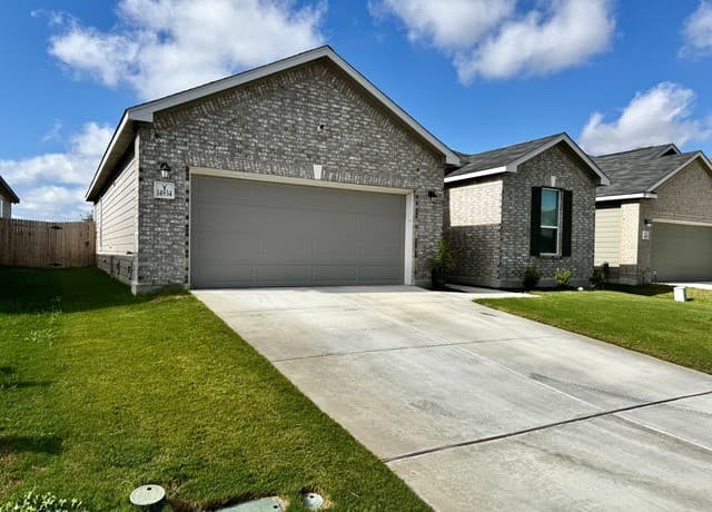 rental at 14934  House Wren in San Antonio, TX — photo 2
